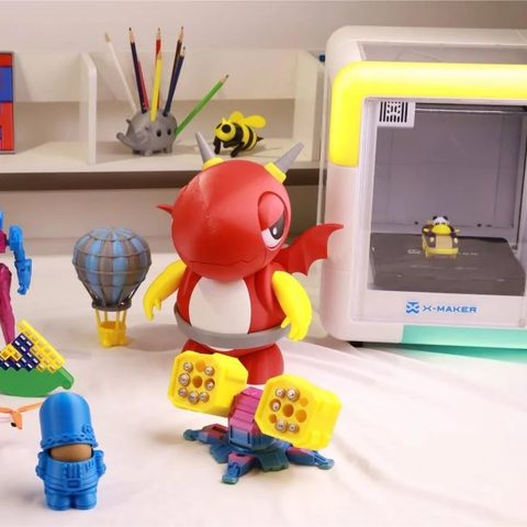 Impresora 3D AOSEED con figuras impresas